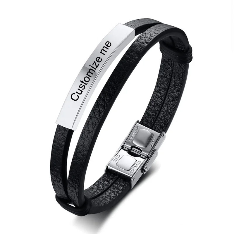 Czarna męska bransoletka skórzana z możliwością personalizacji – stalowa blaszka z napisem „Customize me”.